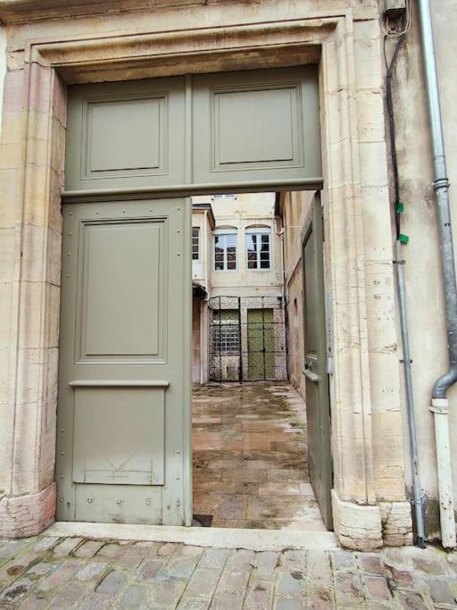 La Chouette Des Ducs, Appartement En Hypercentre Dijon Exterior foto